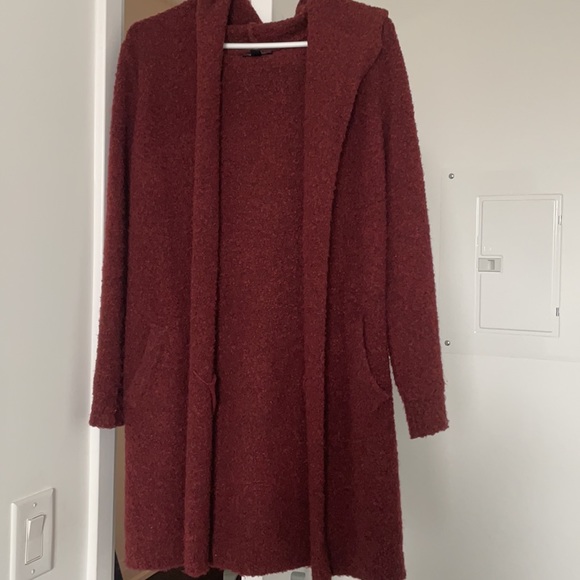 Le Chateau Boucle Cardigan - Picture 2 of 4